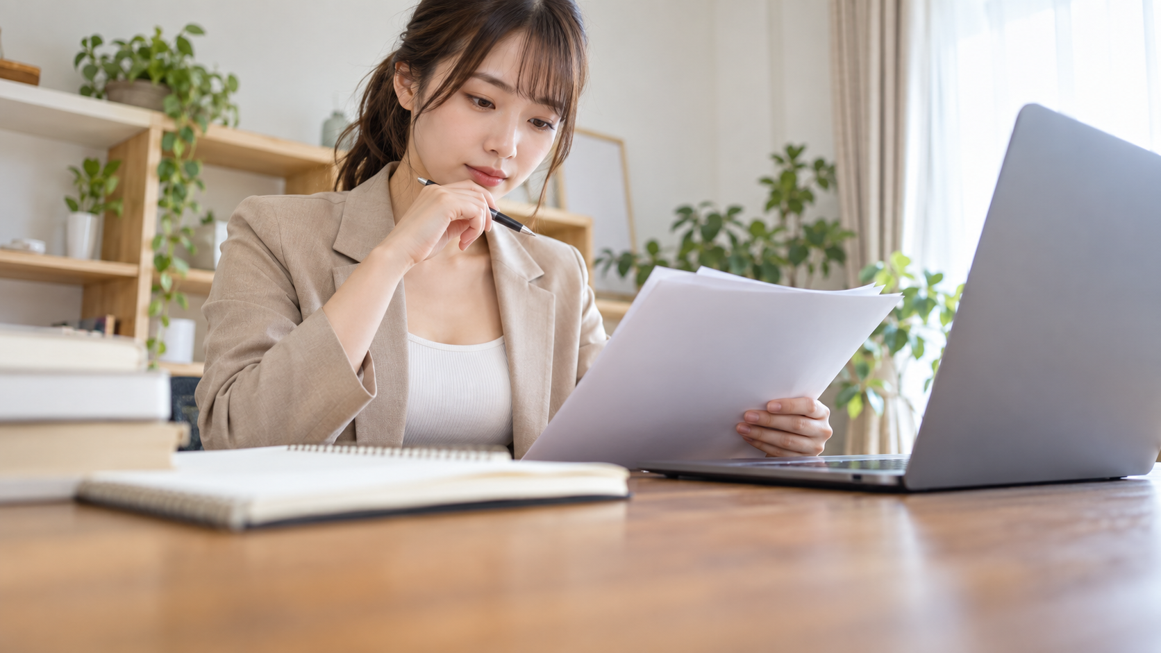 アルバイト・パート採用の応募対応を相談・確認するイメージ